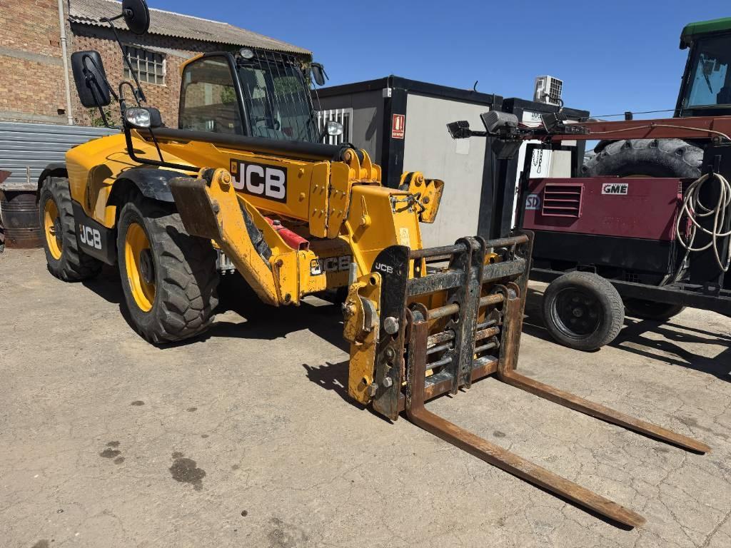 JCB 540-140 Telescopic handlers